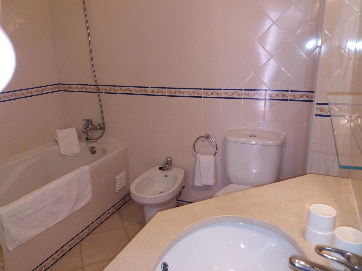 Apartamentos Colina Do Mar Downtown Albufeira Bagian luar foto