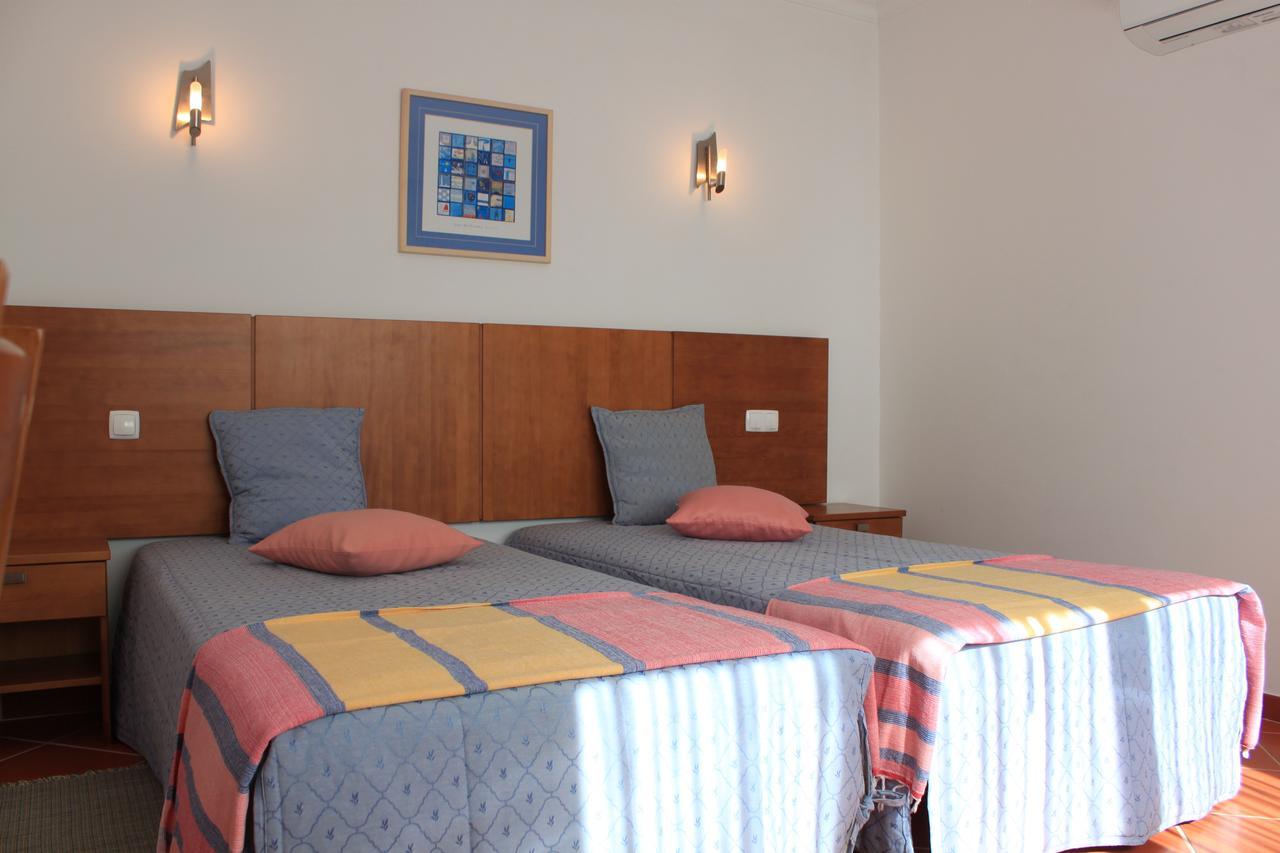 Apartamentos Colina Do Mar Downtown Albufeira Bagian luar foto